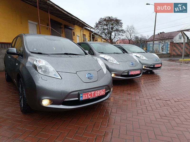 Хетчбек Nissan Leaf 2014 в Рівному