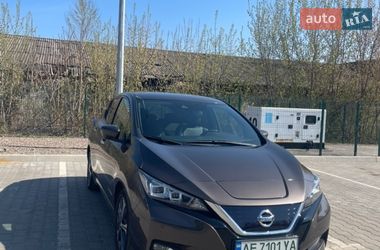 Хэтчбек Nissan Leaf 2019 в Кривом Роге