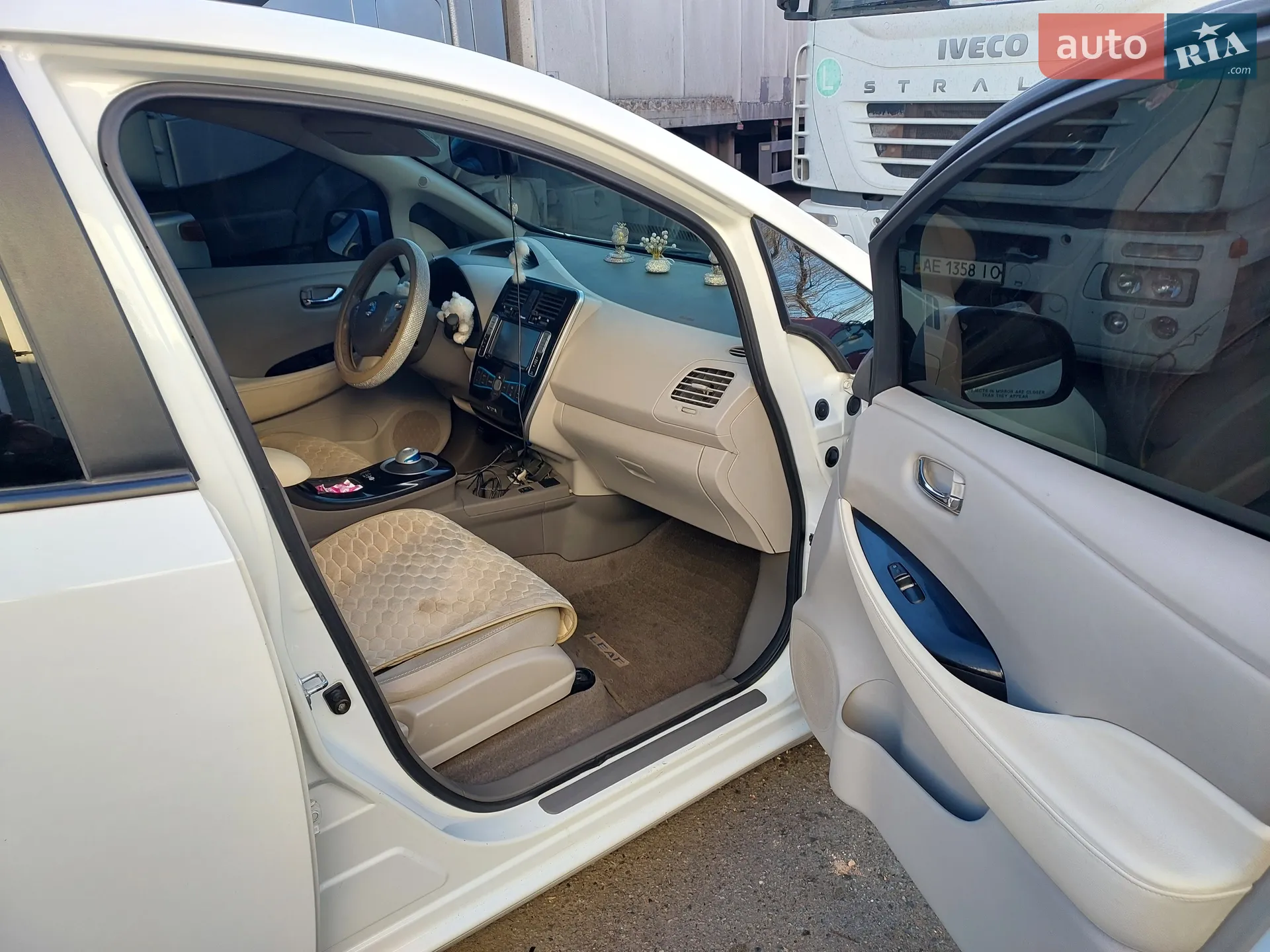2014 Nissan Leaf - мініатюра 11