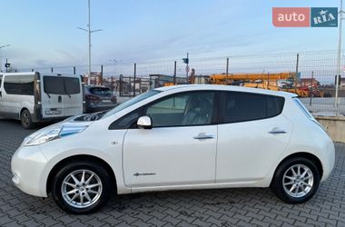 Хетчбек Nissan Leaf 2017 в Чернівцях
