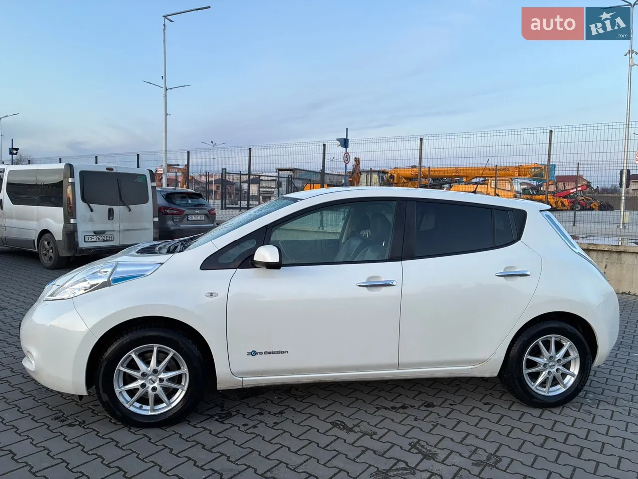 2016 Nissan Leaf - мініатюра 37