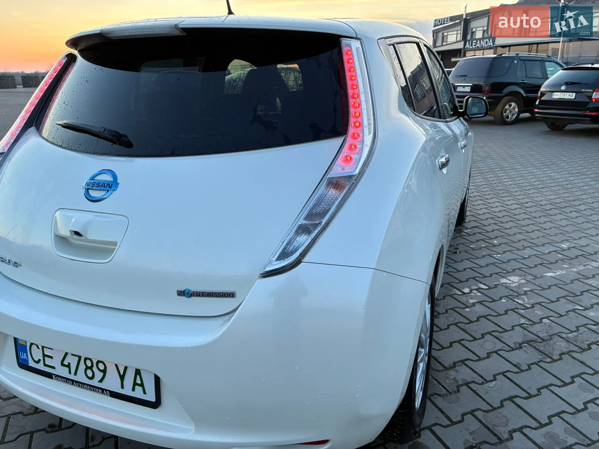 2017 Nissan Leaf - мініатюра 15