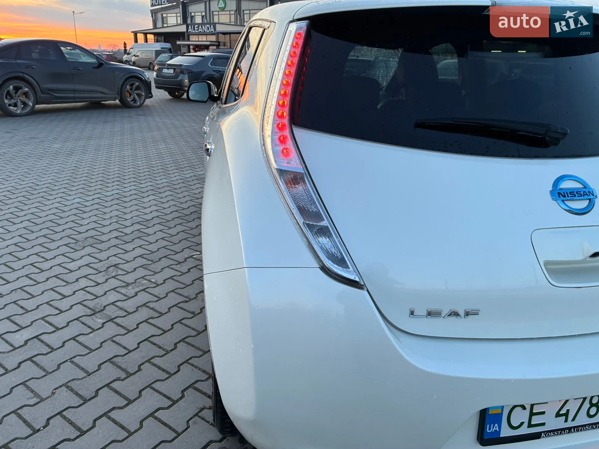 2017 Nissan Leaf - мініатюра 16