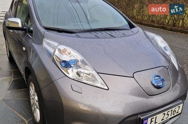 Хетчбек Nissan Leaf 2013 в Умані