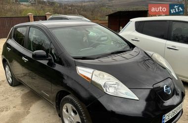 Хетчбек Nissan Leaf 2015 в Чернівцях