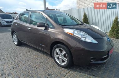 Хэтчбек Nissan Leaf 2015 в Костополе