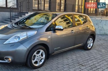 Хетчбек Nissan Leaf 2013 в Івано-Франківську