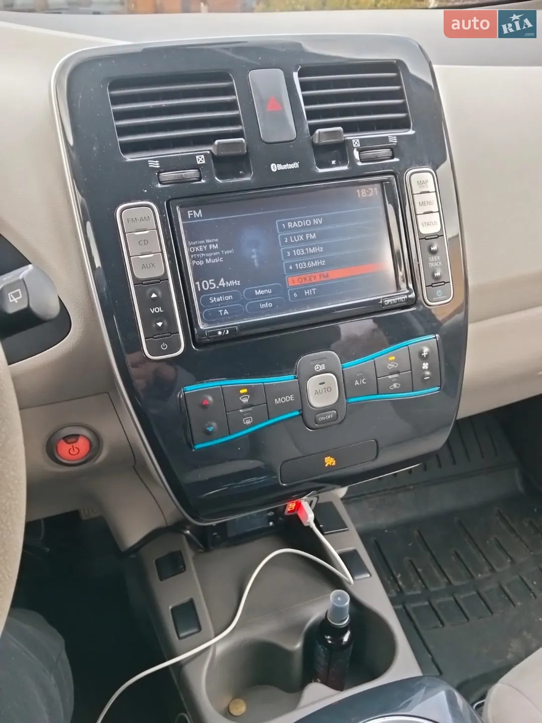 2010 Nissan Leaf - мініатюра 4