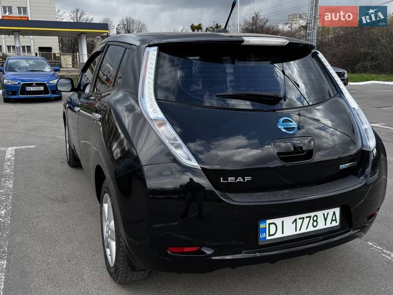 Хетчбек Nissan Leaf 2012 в Харкові