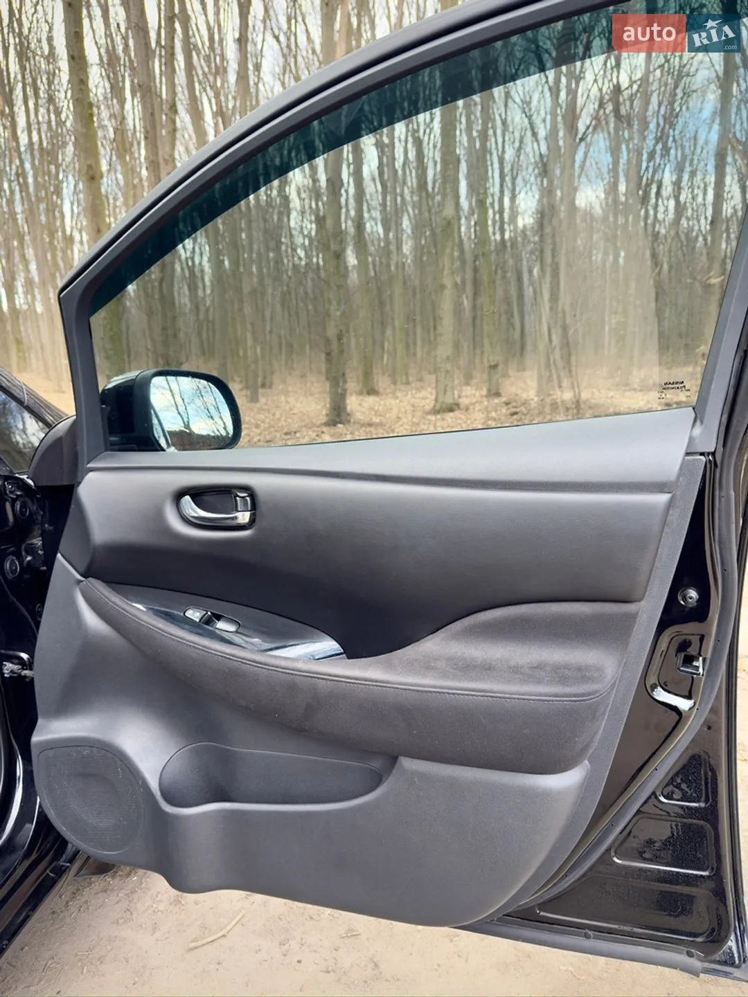 2017 Nissan Leaf - мініатюра 23