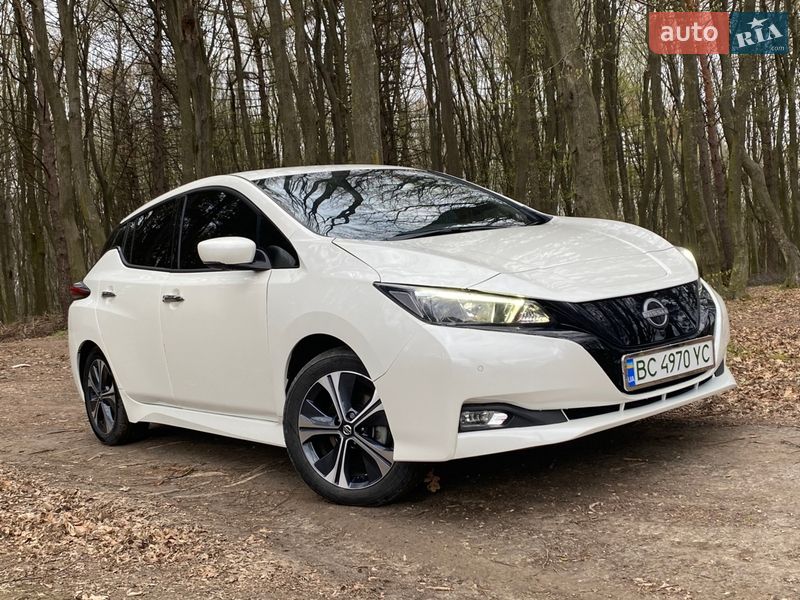 Хетчбек Nissan Leaf 2024 в Перемишлянах