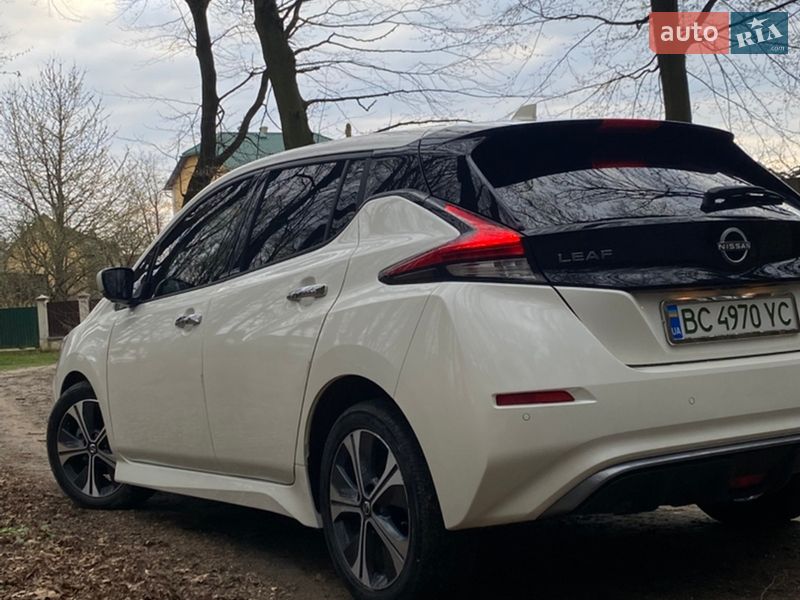 Хетчбек Nissan Leaf 2024 в Перемишлянах