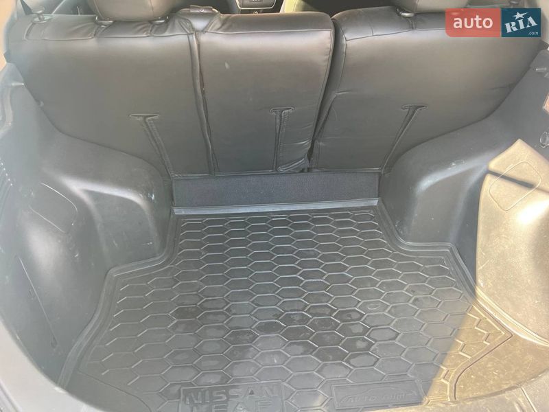 Хетчбек Nissan Leaf 2017 в Києві фото 19 Хетчбек Nissan Leaf 2017 в Києві