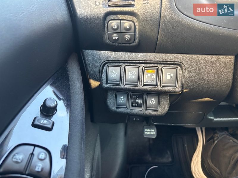 Хэтчбек Nissan Leaf 2014 в Нововолынске