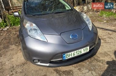 Хэтчбек Nissan Leaf 2015 в Одессе