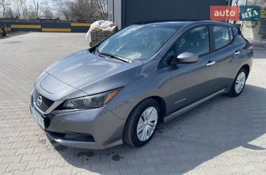 Хэтчбек Nissan Leaf 2018 в Томашполе