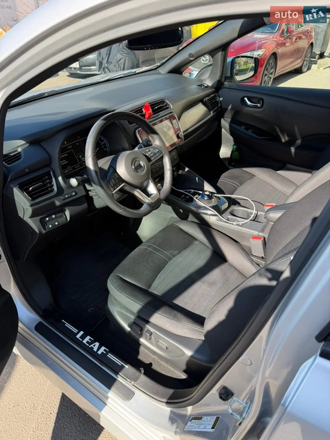 2020 Nissan Leaf - мініатюра 6