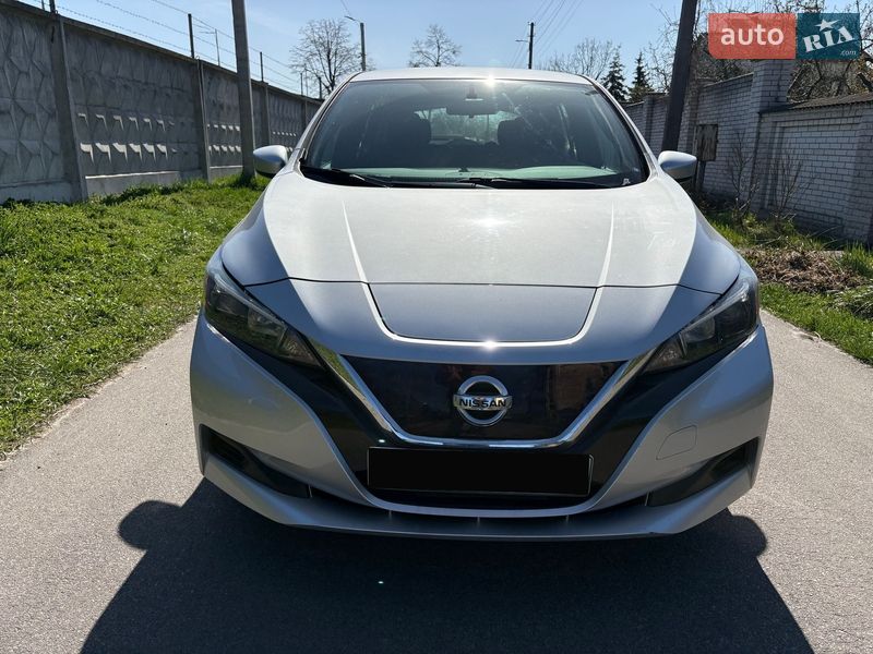 Хэтчбек Nissan Leaf 2018 в Киеве фото 6 Хэтчбек Nissan Leaf 2018 в Киеве