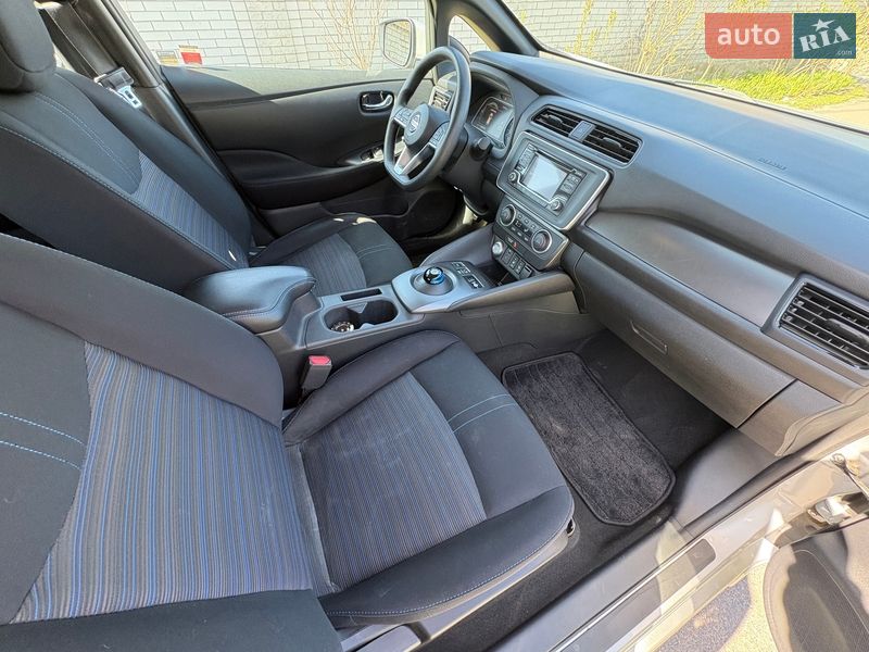 Хэтчбек Nissan Leaf 2018 в Киеве фото 11 Хэтчбек Nissan Leaf 2018 в Киеве