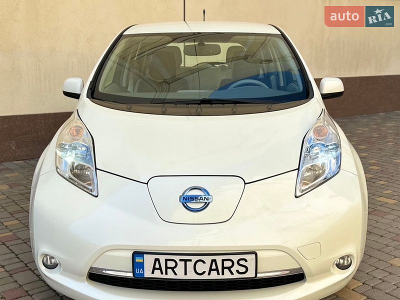 Хэтчбек Nissan Leaf 2012 в Одессе