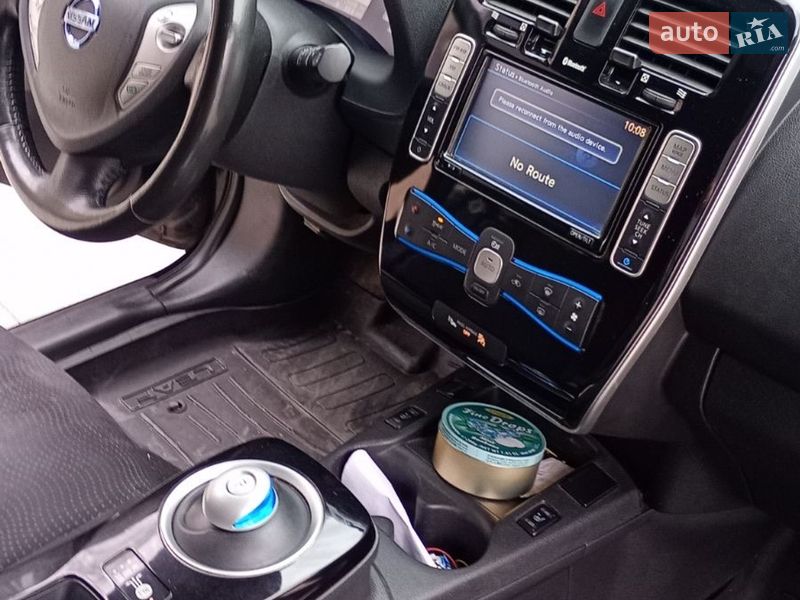 Хэтчбек Nissan Leaf 2015 в Тернополе