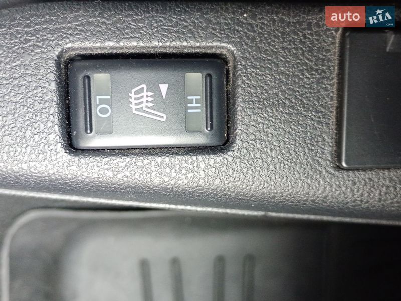 Хэтчбек Nissan Leaf 2015 в Тернополе