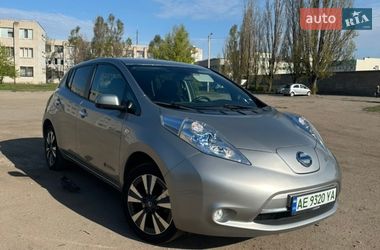 Хэтчбек Nissan Leaf 2015 в Каменском