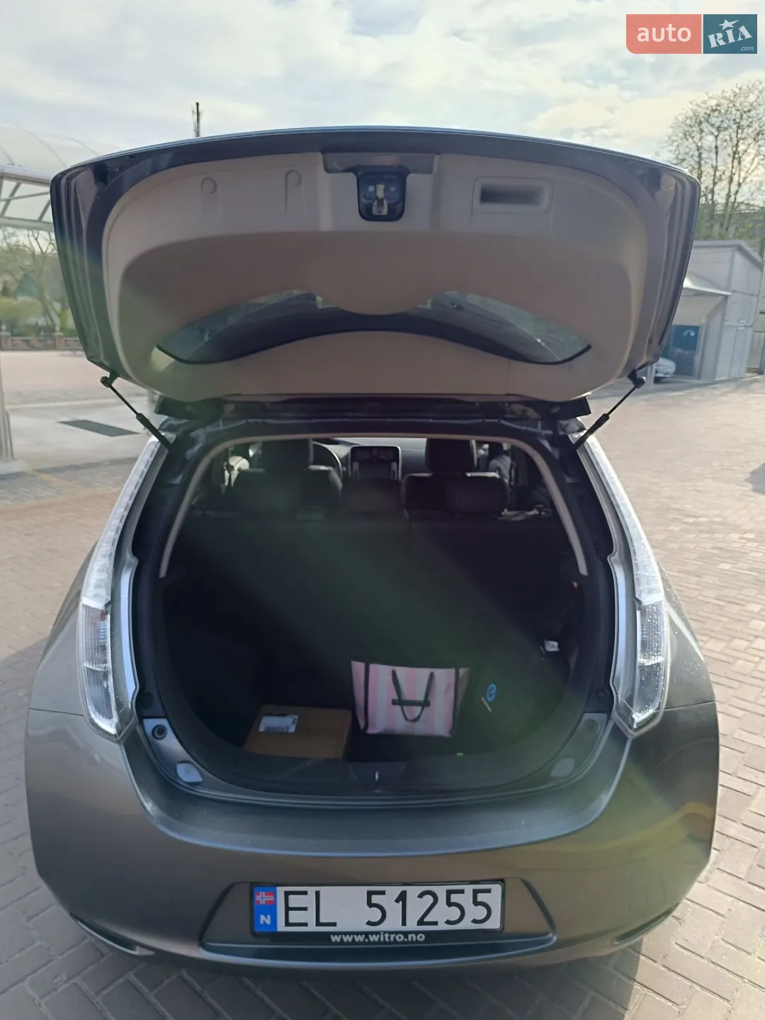 2015 Nissan Leaf - мініатюра 146
