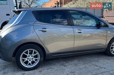 Хетчбек Nissan Leaf 2014 в Первомайську