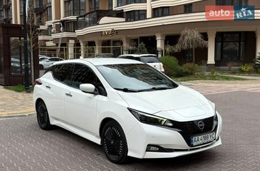 Хэтчбек Nissan Leaf 2022 в Киеве