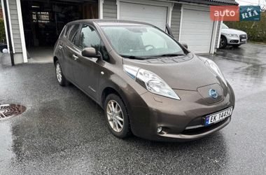 Хэтчбек Nissan Leaf 2016 в Киеве
