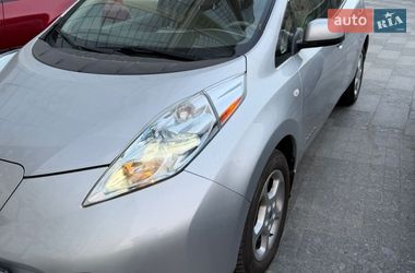 Хетчбек Nissan Leaf 2012 в Києві