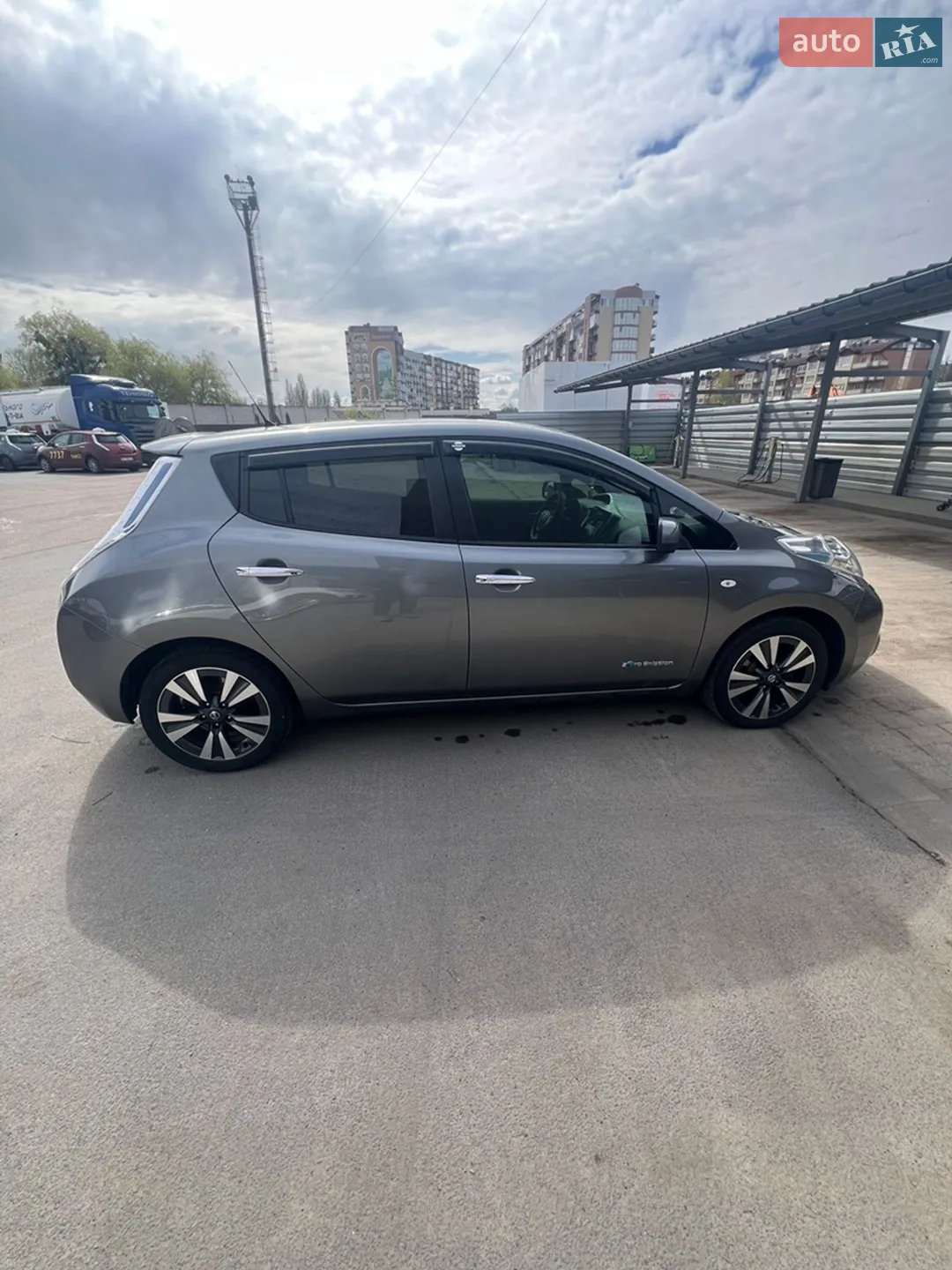 2016 Nissan Leaf - мініатюра 17