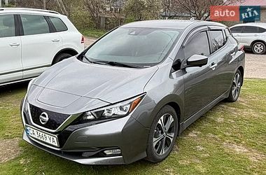 Хетчбек Nissan Leaf 2021 в Черкасах