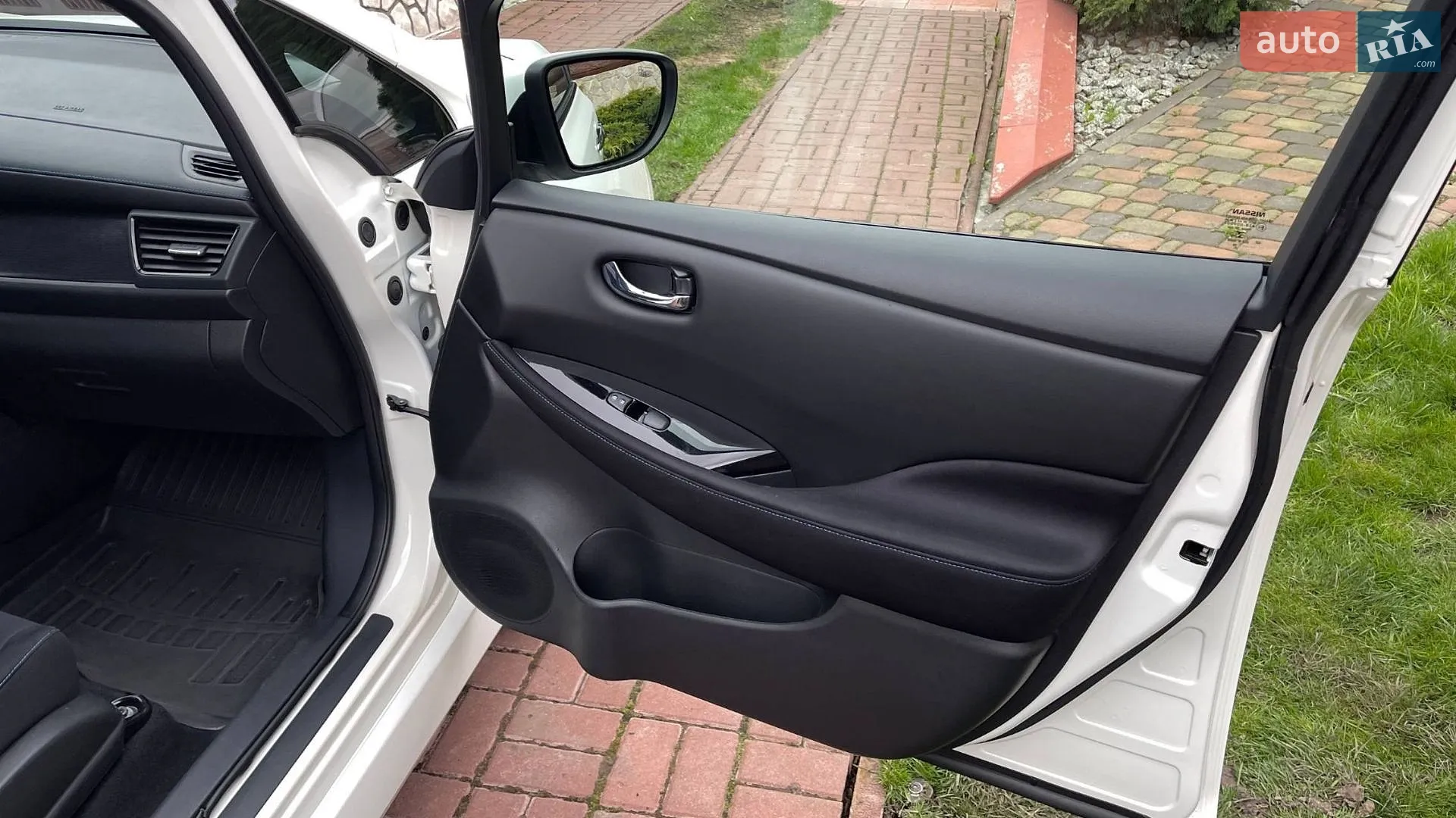2020 Nissan Leaf - мініатюра 22
