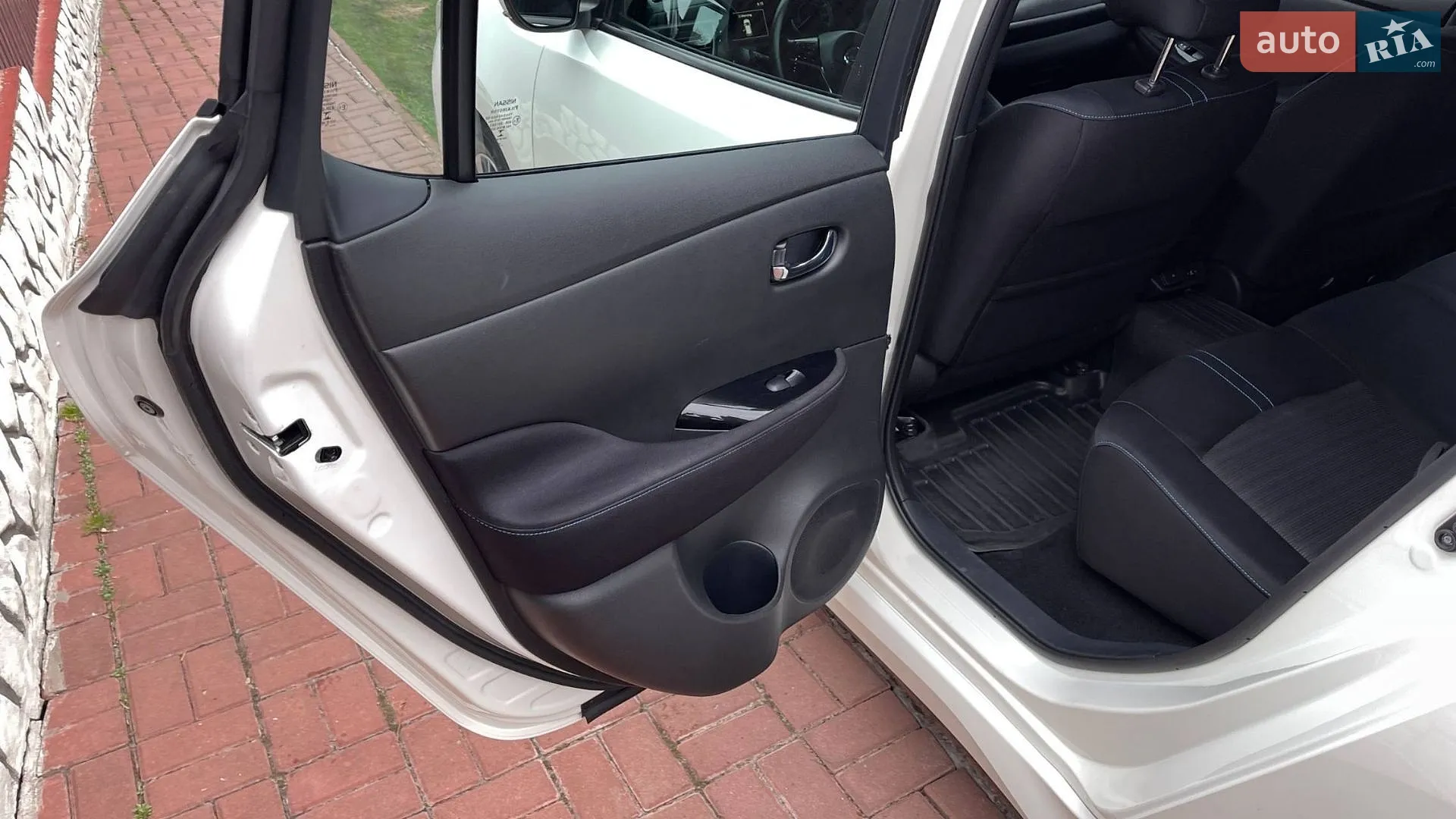 2020 Nissan Leaf - мініатюра 31