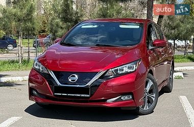 Хэтчбек Nissan Leaf 2018 в Одессе
