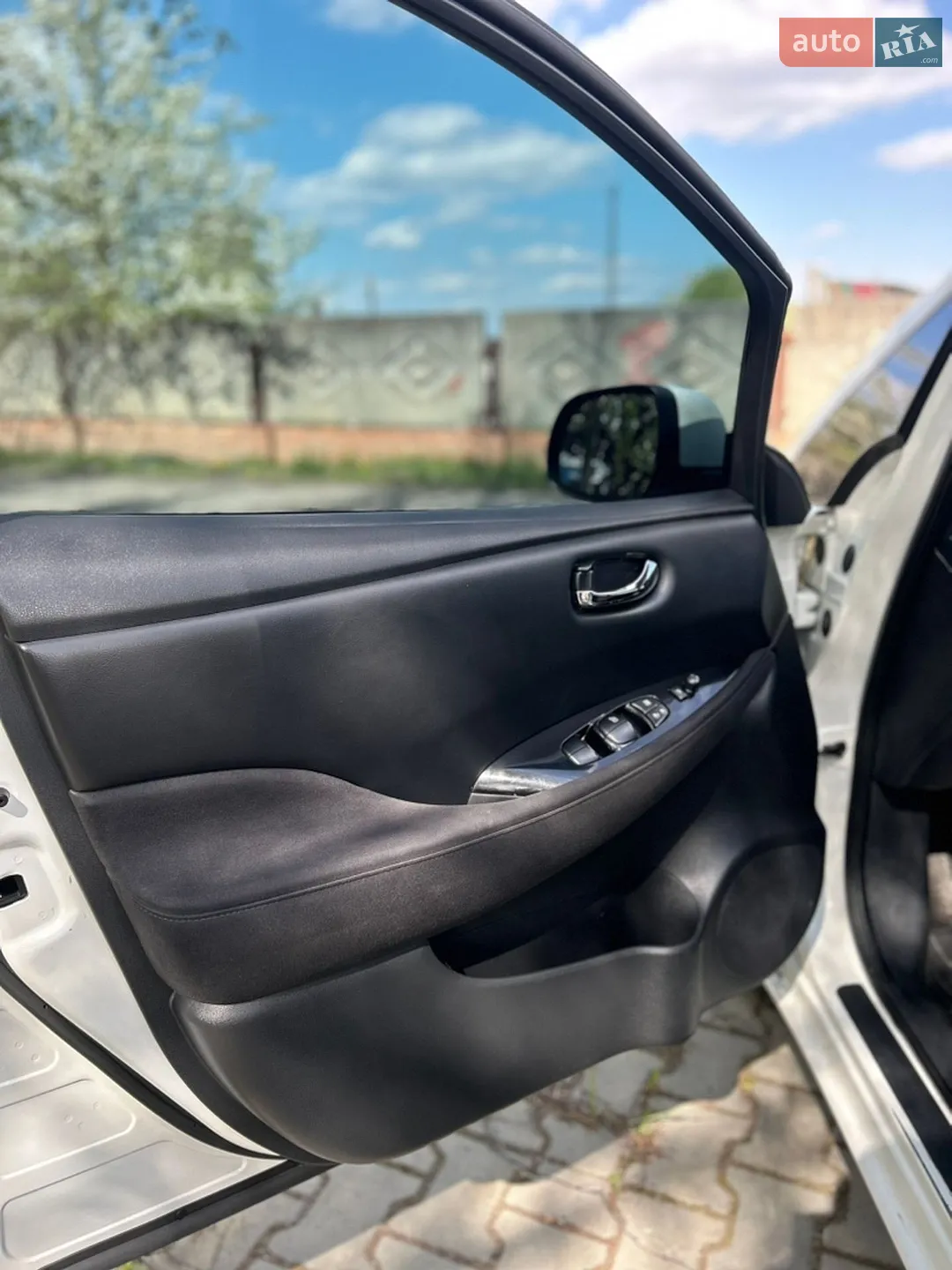2014 Nissan Leaf - мініатюра 15