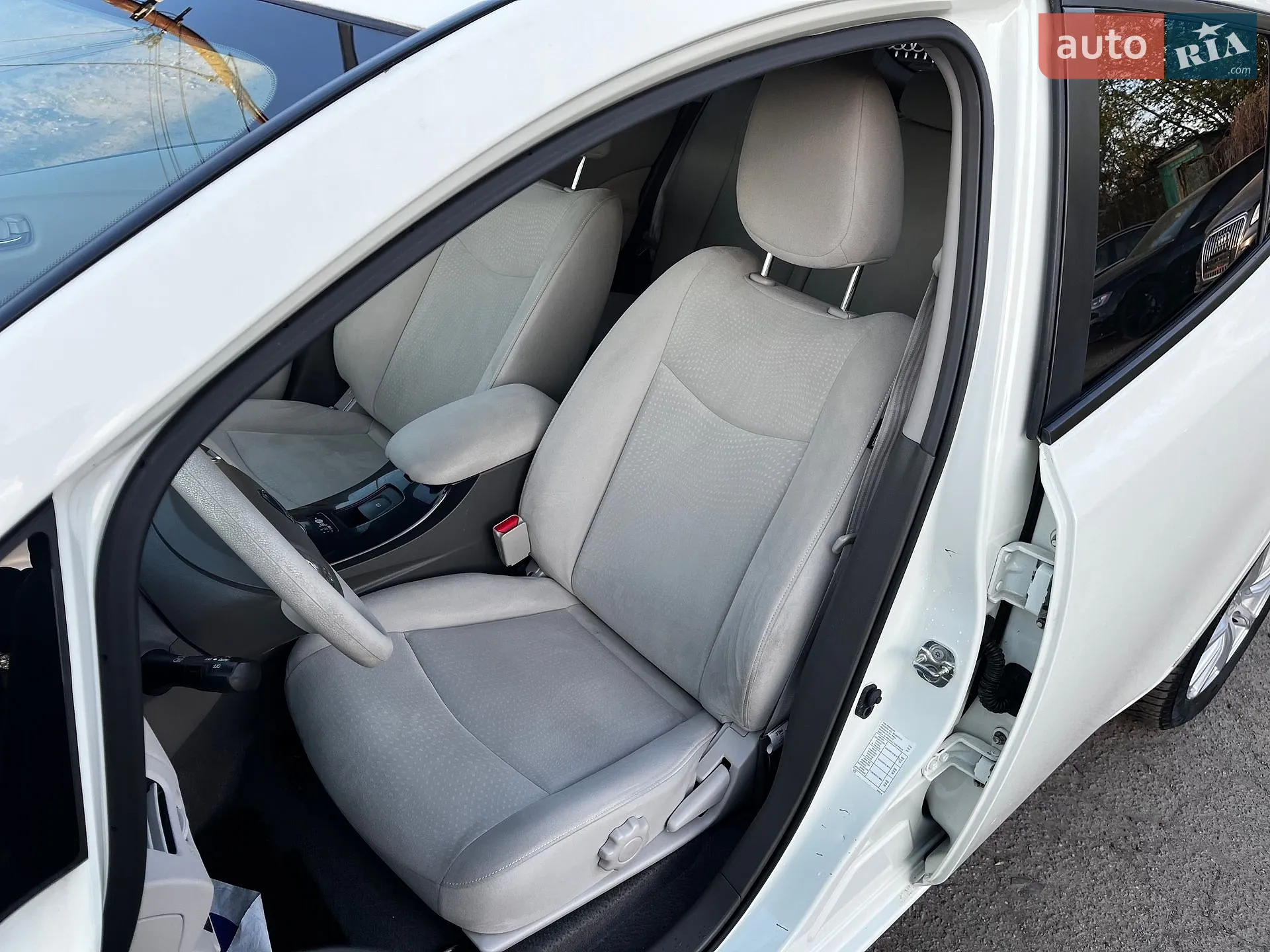 2012 Nissan Leaf - мініатюра 15