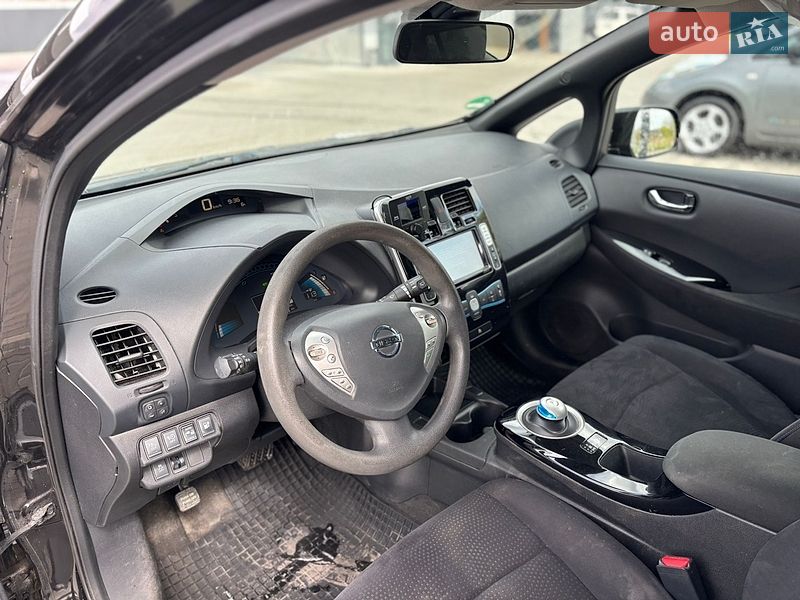 Хэтчбек Nissan Leaf 2014 в Владимире
