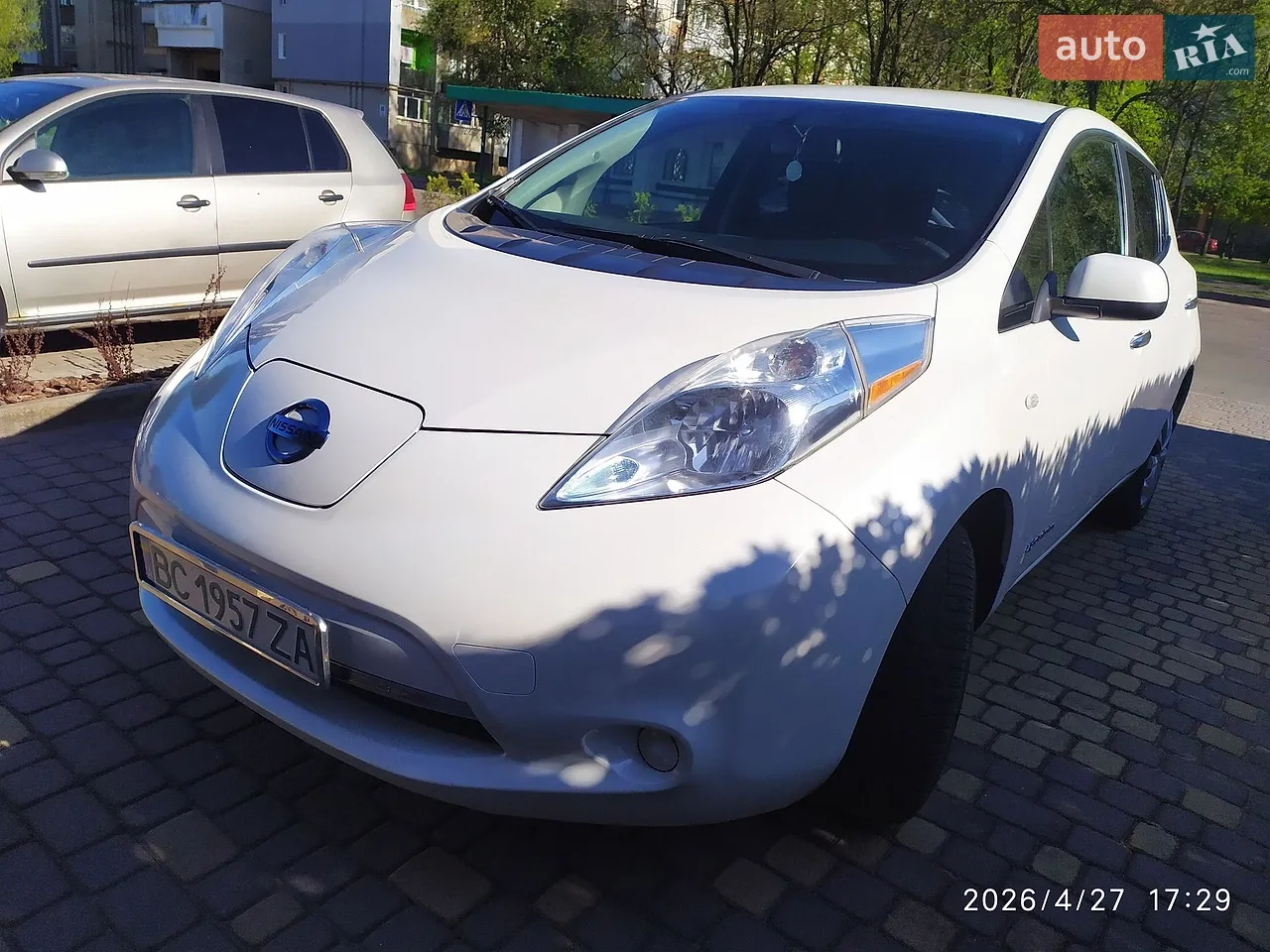 2015 Nissan Leaf - мініатюра 18
