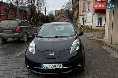 Хэтчбек Nissan Leaf 2011 в Черновцах