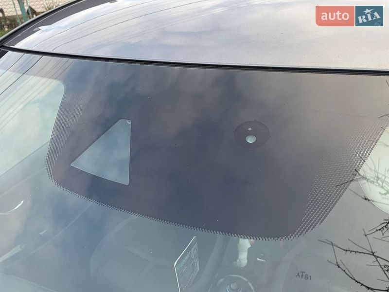 Хэтчбек Nissan Leaf 2019 в Калуше