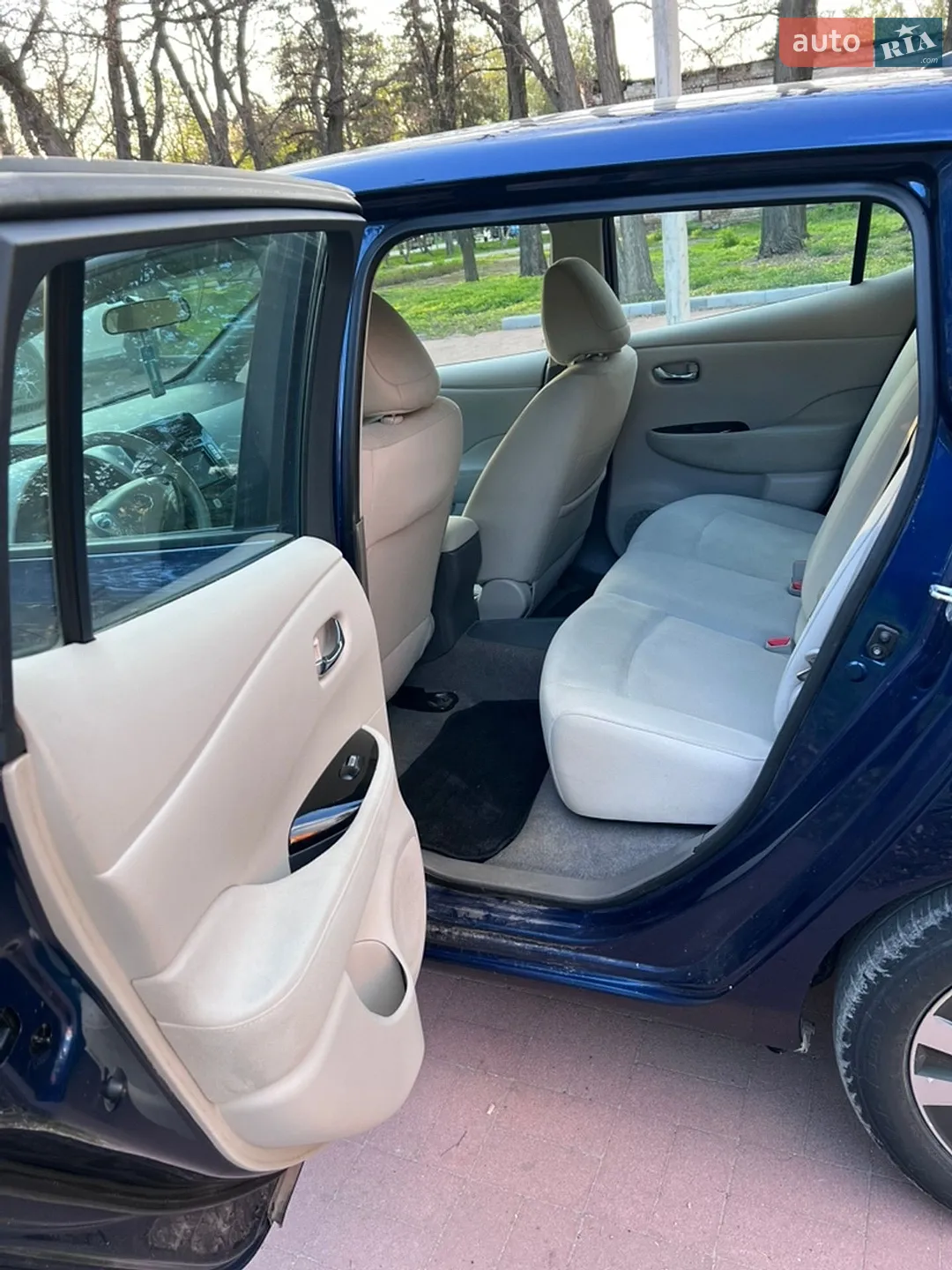 2016 Nissan Leaf - мініатюра 11