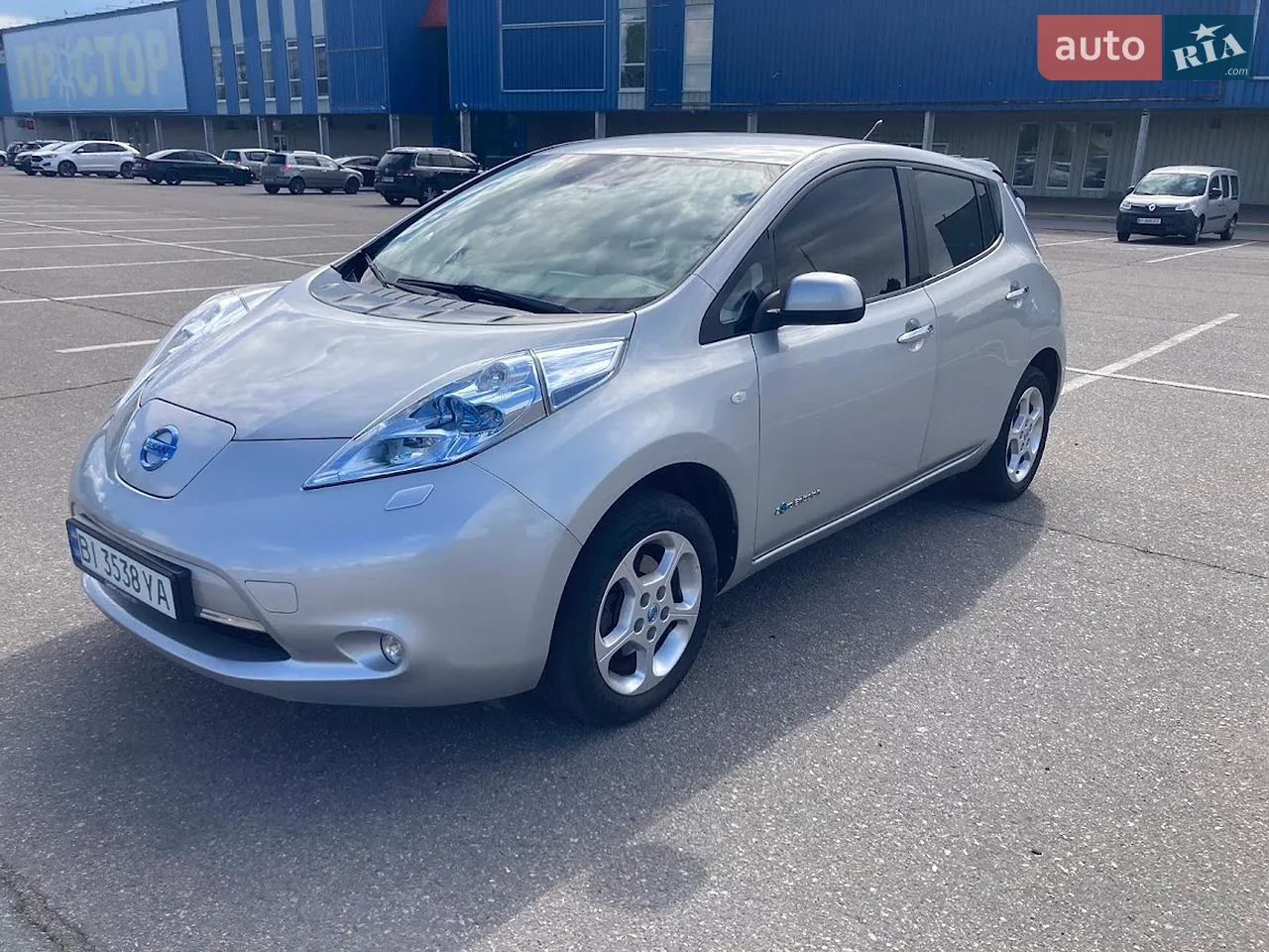 2011 Nissan Leaf - мініатюра 9