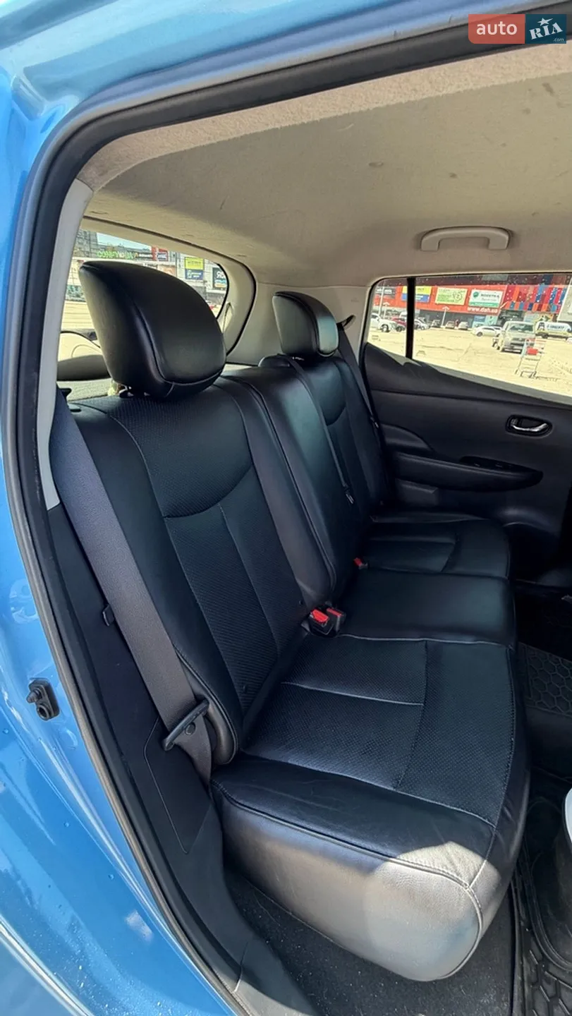 2013 Nissan Leaf - мініатюра 12