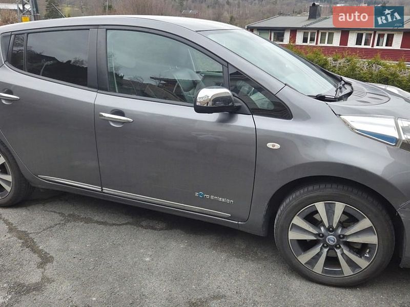 Nissan Leaf 2014