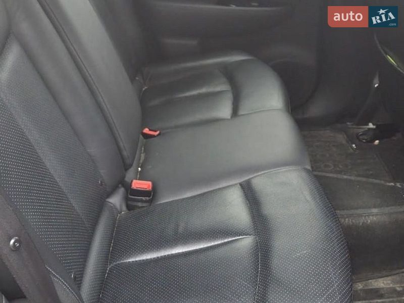 Хэтчбек Nissan Leaf 2014 в Умани