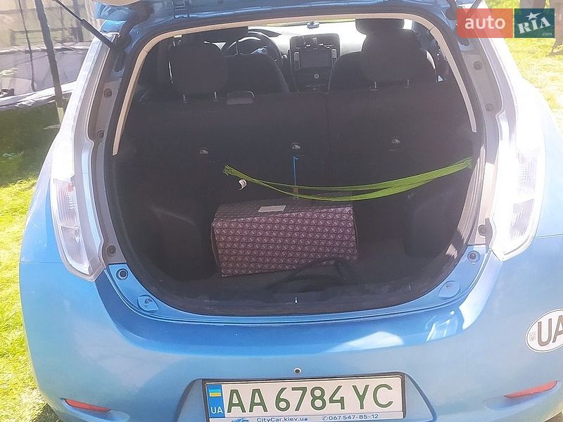 Хетчбек Nissan Leaf 2013 в Києві