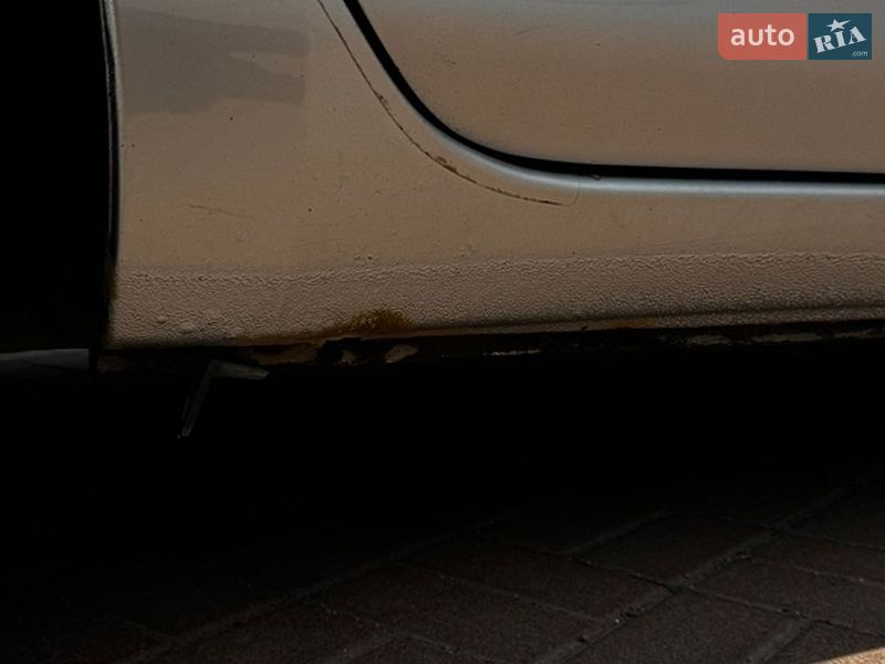 Хетчбек Nissan Leaf 2014 в Полтаві